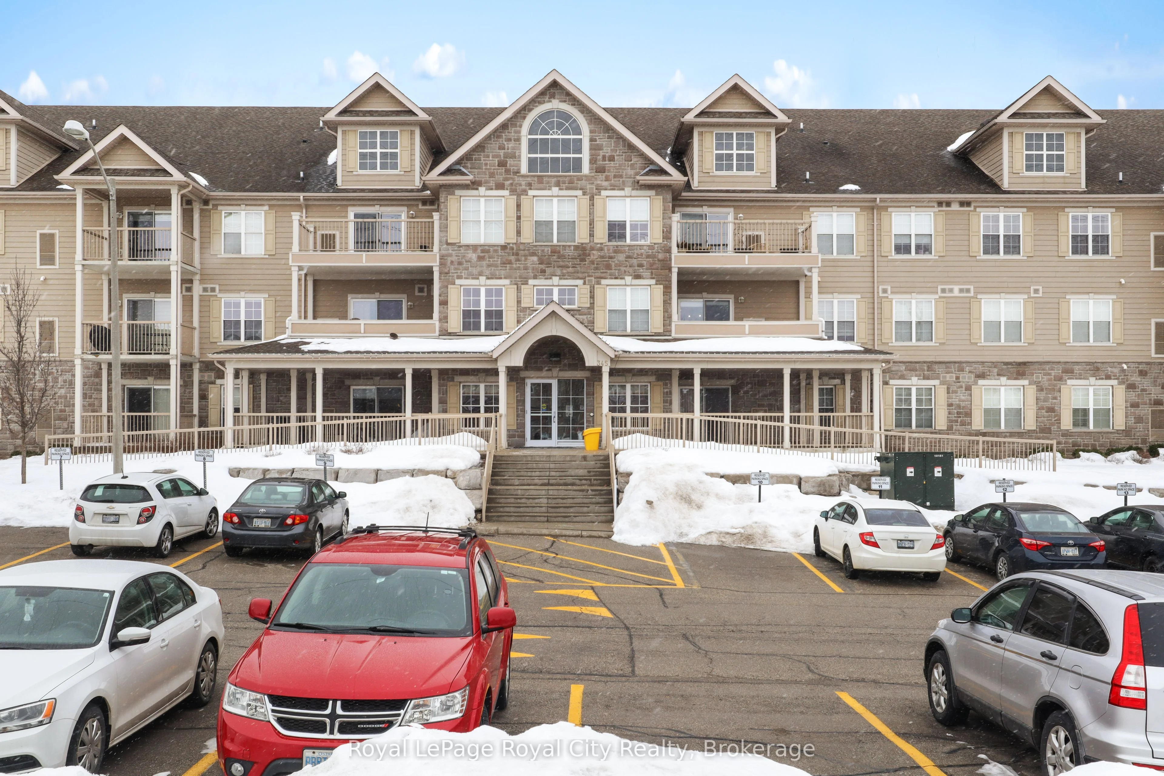 Condo Apartment in Cambridge