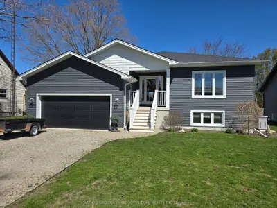 Detached in South Huron