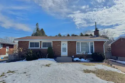 1806 Forman Avenue, Belair Park - Copeland Park And Area, On K2c 1a8