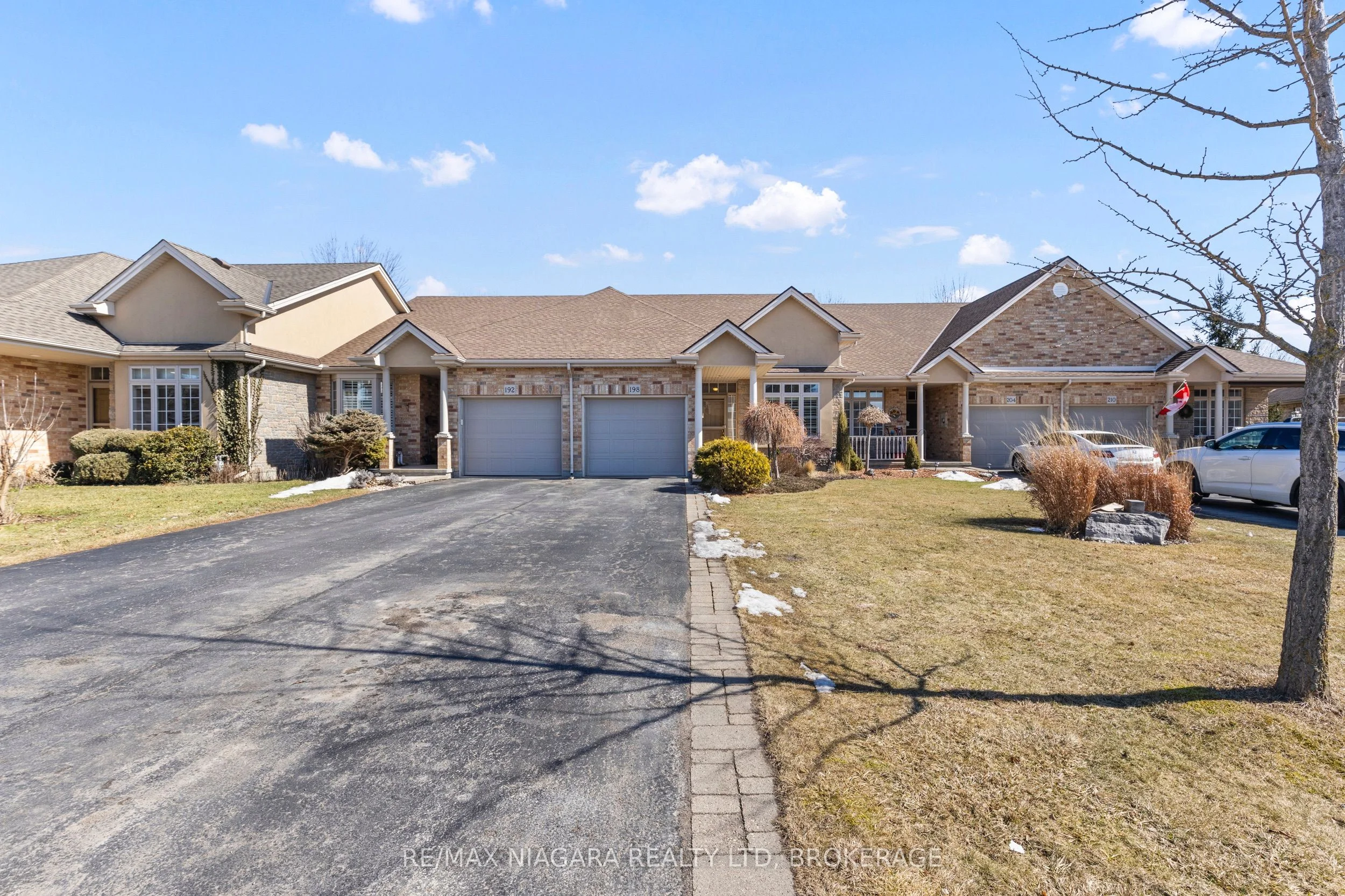 198 Willowlanding Court, Welland, On L3c 7l8