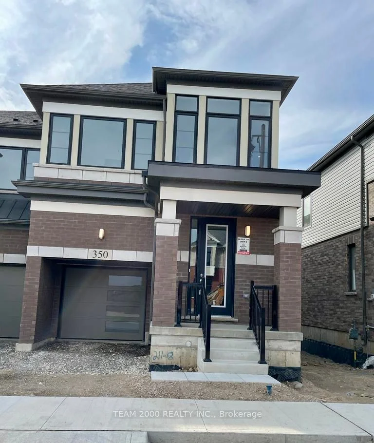 Att/Row/Townhouse in Cambridge