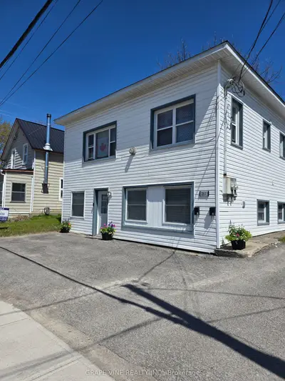 261 Elgin Street W Apartment 1 And 2, Arnprior, On K7s 1p5