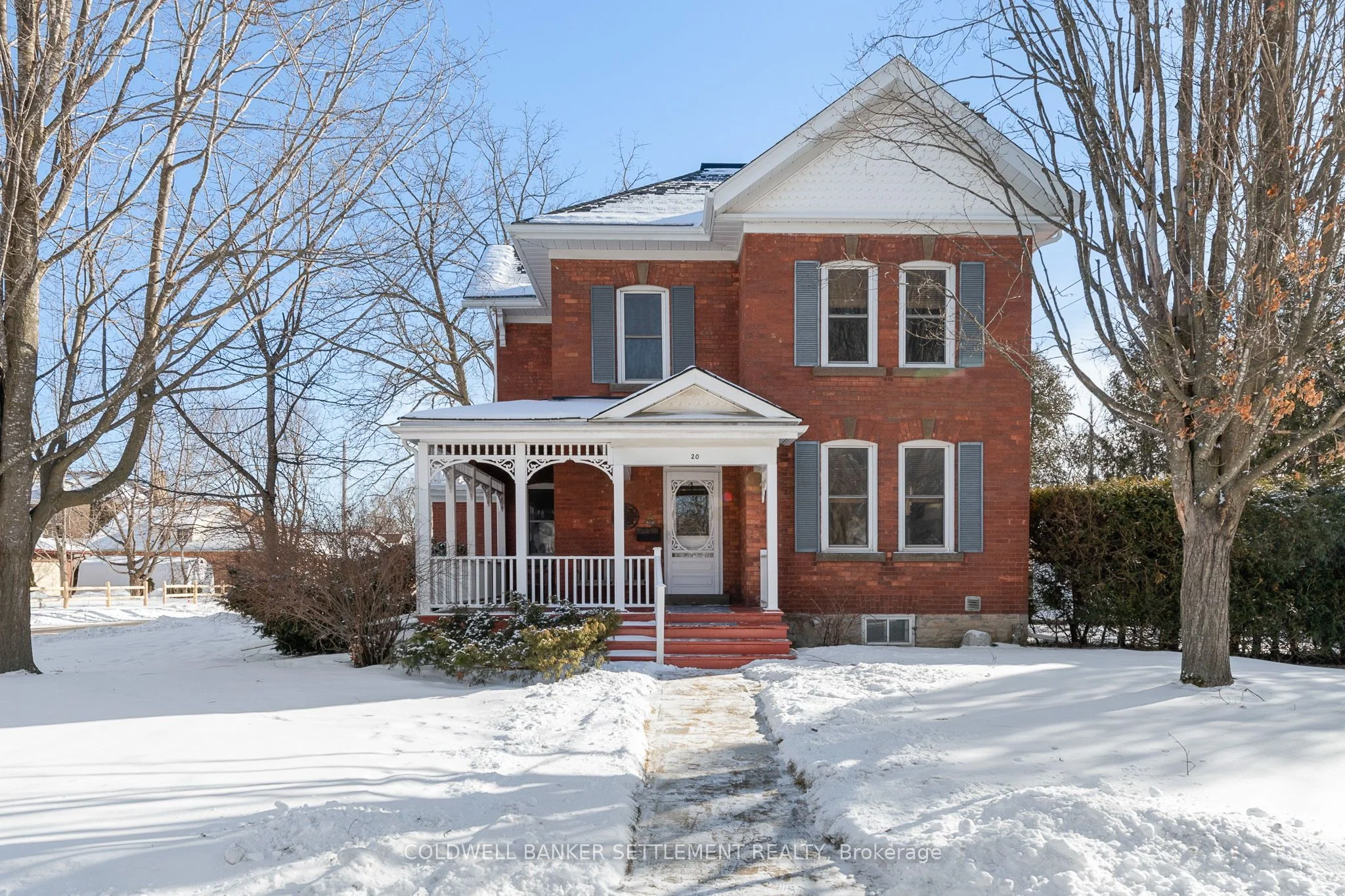 Detached in Perth
