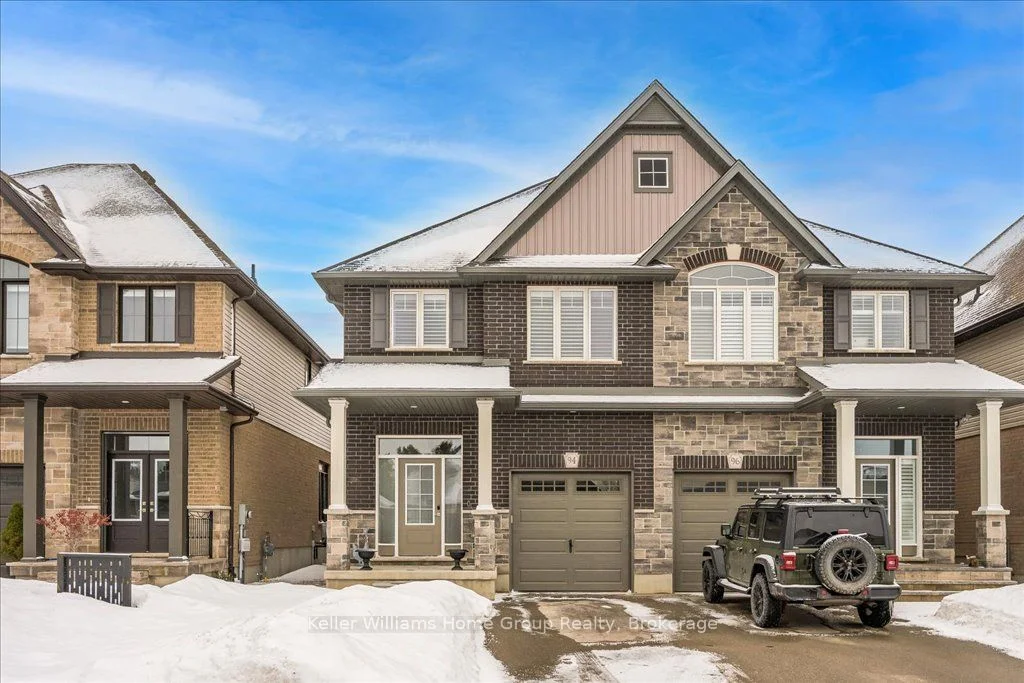 Semi-Detached in Centre Wellington