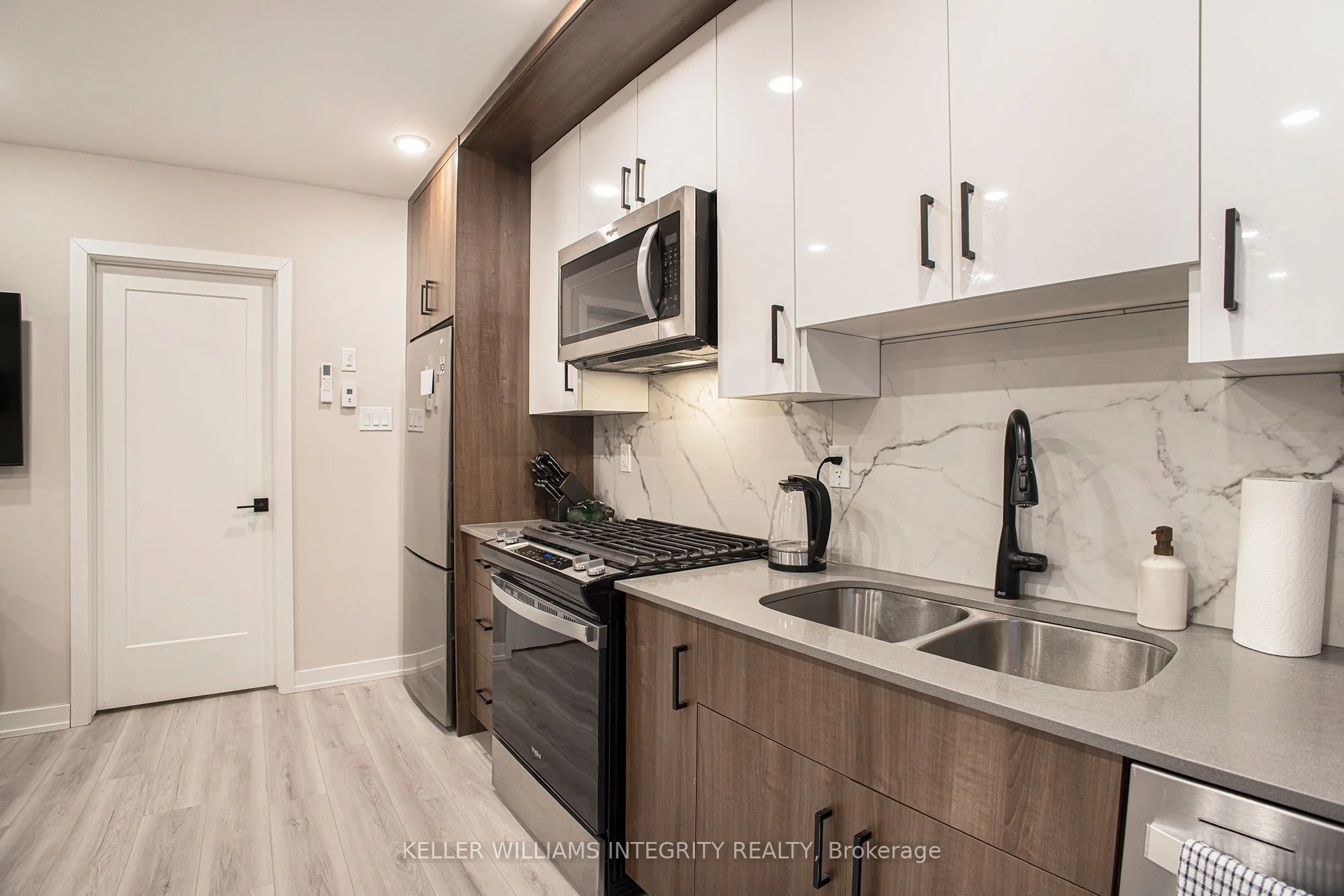 304 Lanark Avenue C, Westboro - Hampton Park, ON K1Z 6R5