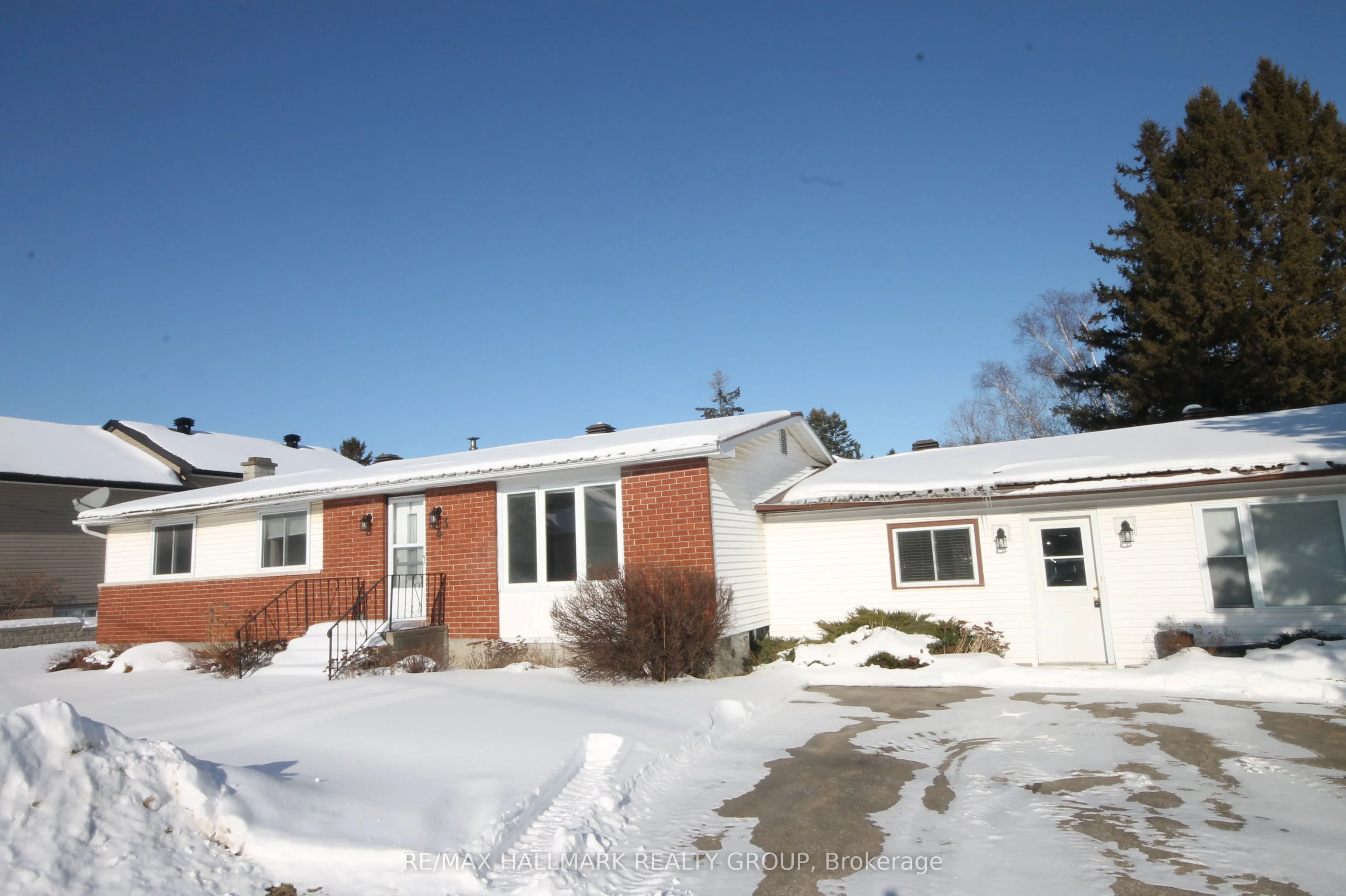 Detached in North Grenville