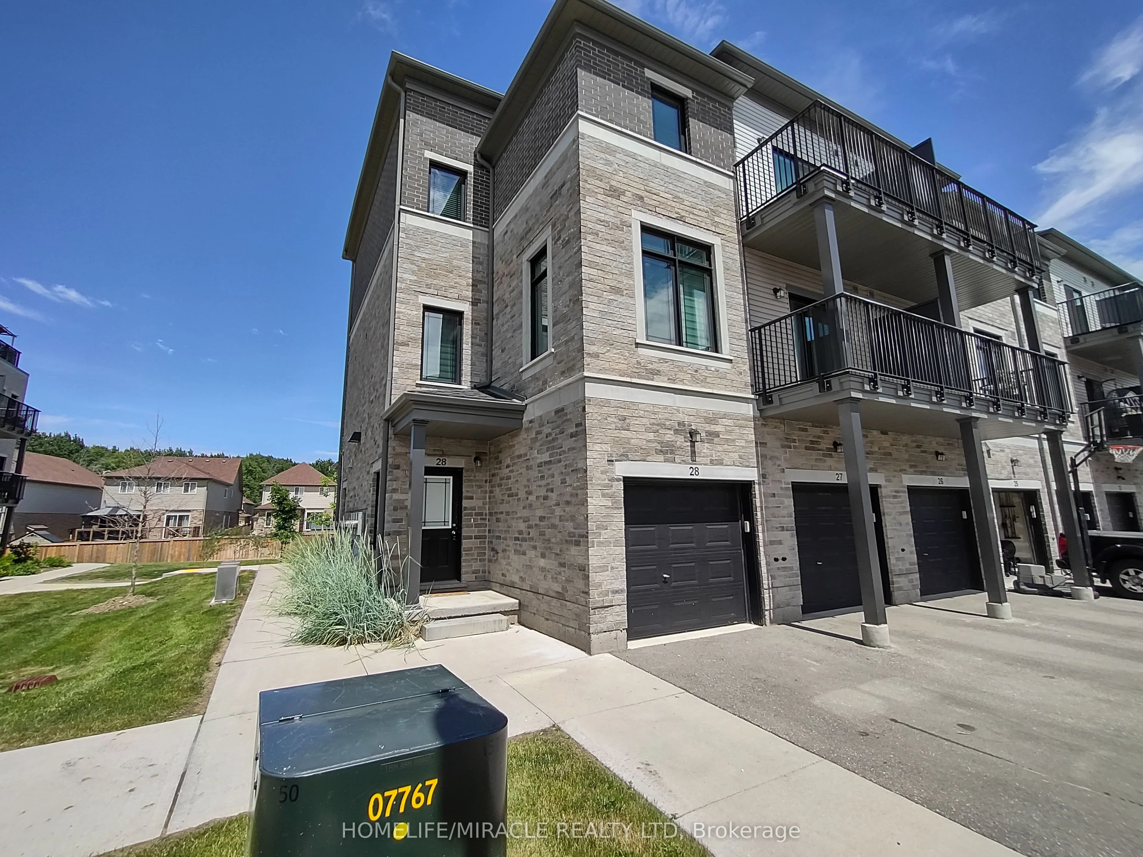 Condo Townhouse in Guelph/Eramosa
