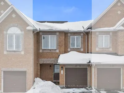 Att/Row/Townhouse in Kanata