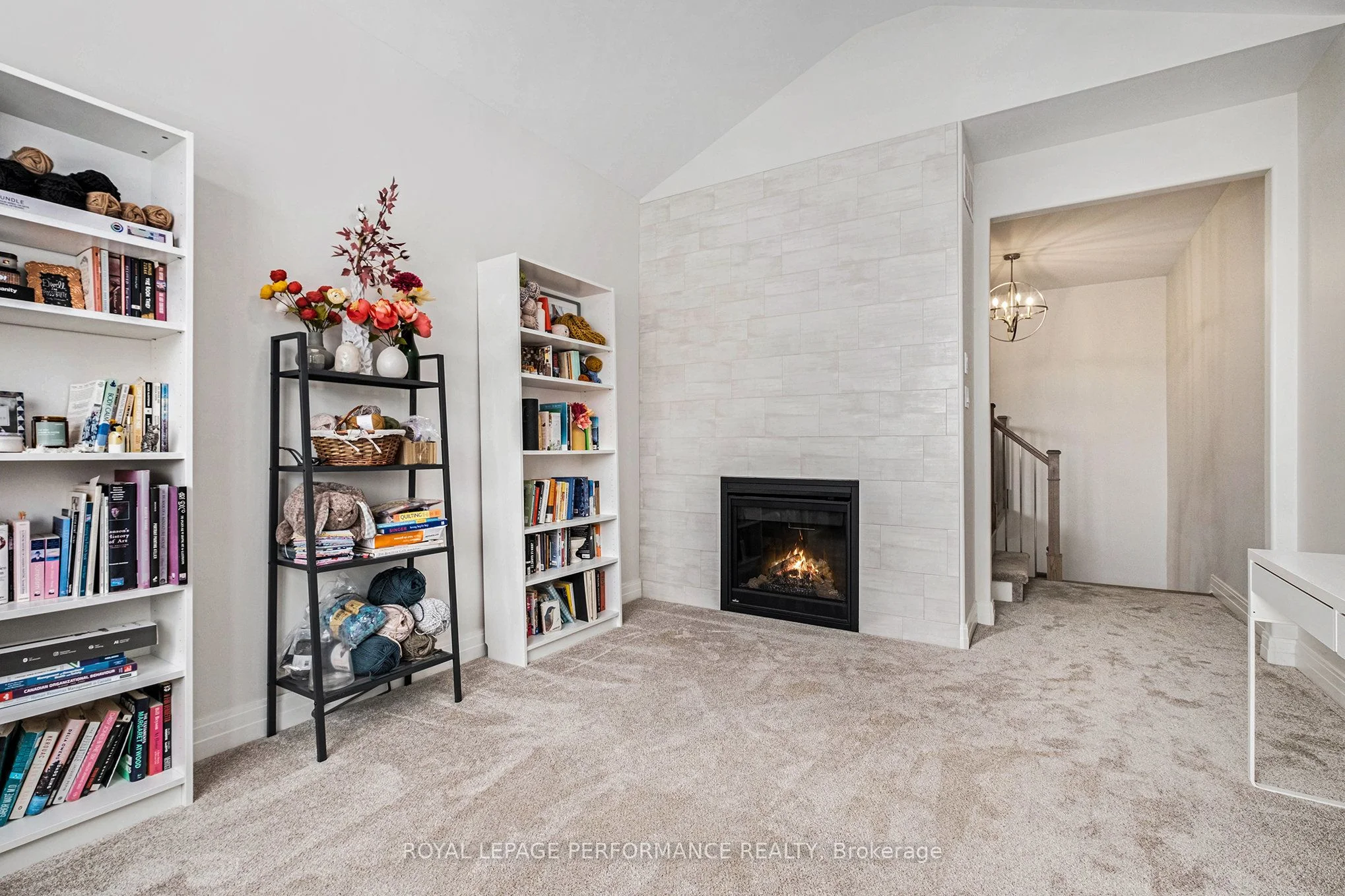 327 Proud Walk Street, Stittsville - Munster - Richmond, ON K2S 2L8
