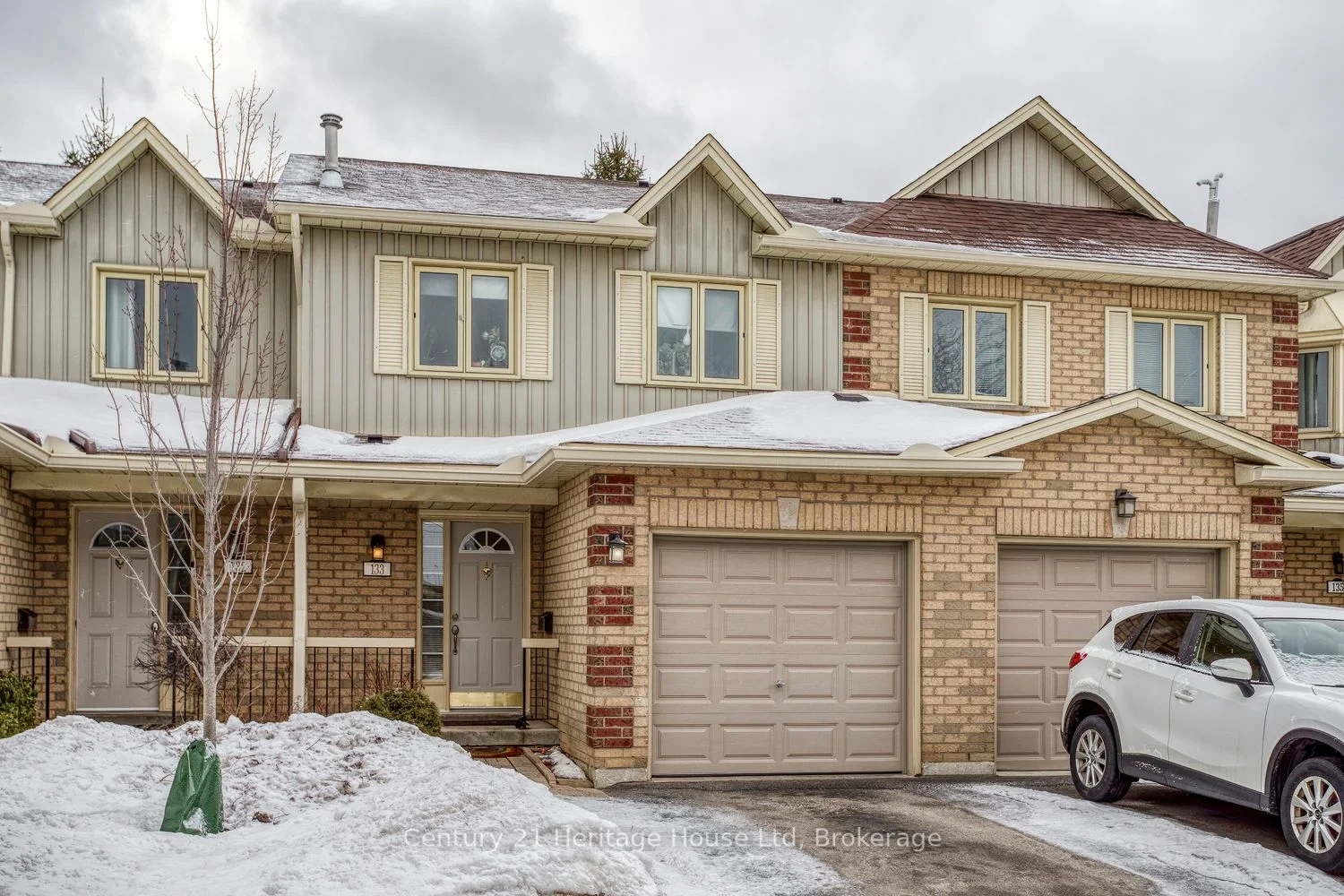 Condo Townhouse in Guelph