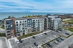 Condo Apartment in Hamilton