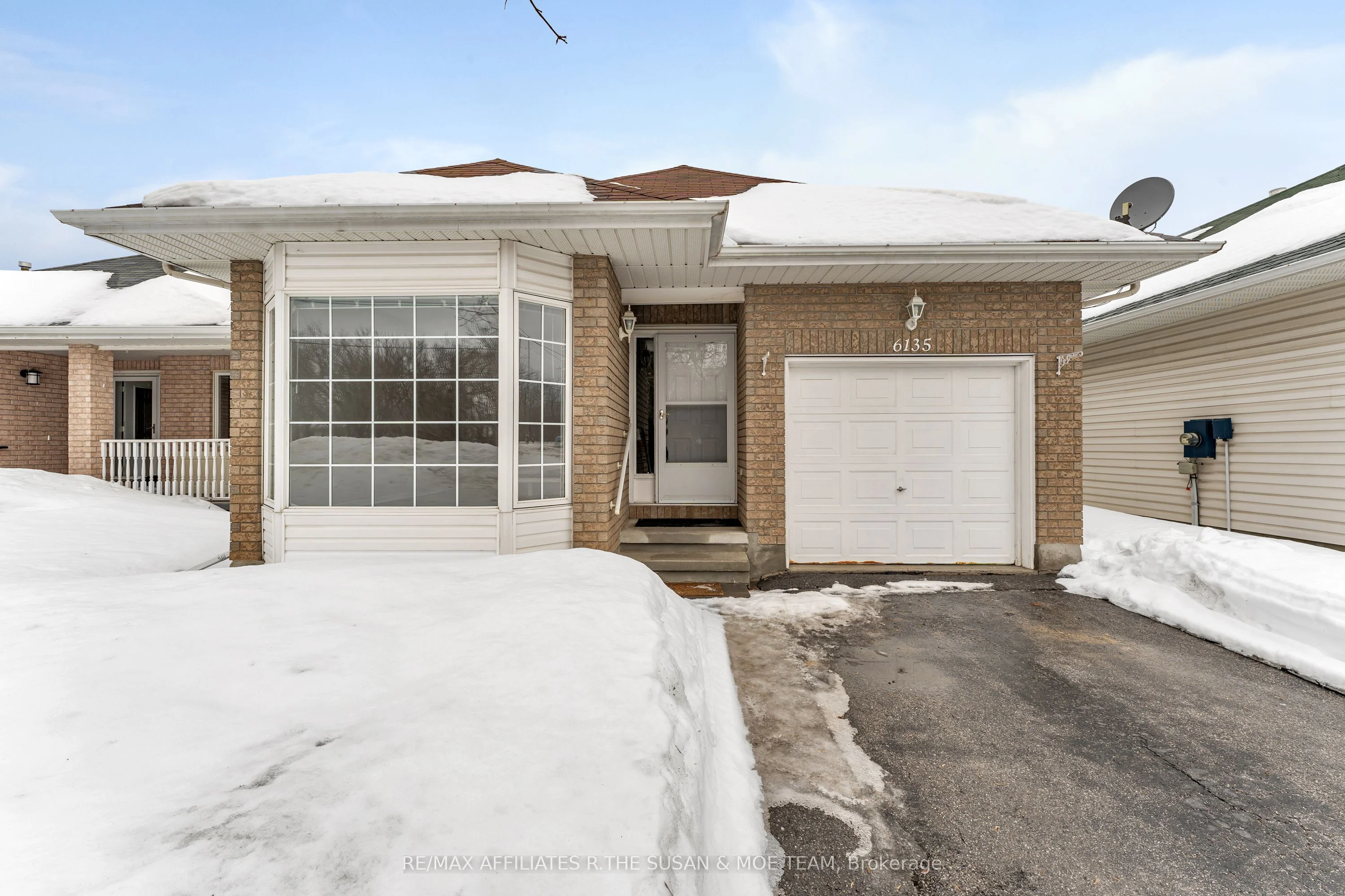 6135 Abbott Street E, Stittsville - Munster - Richmond, On K2s 1v5