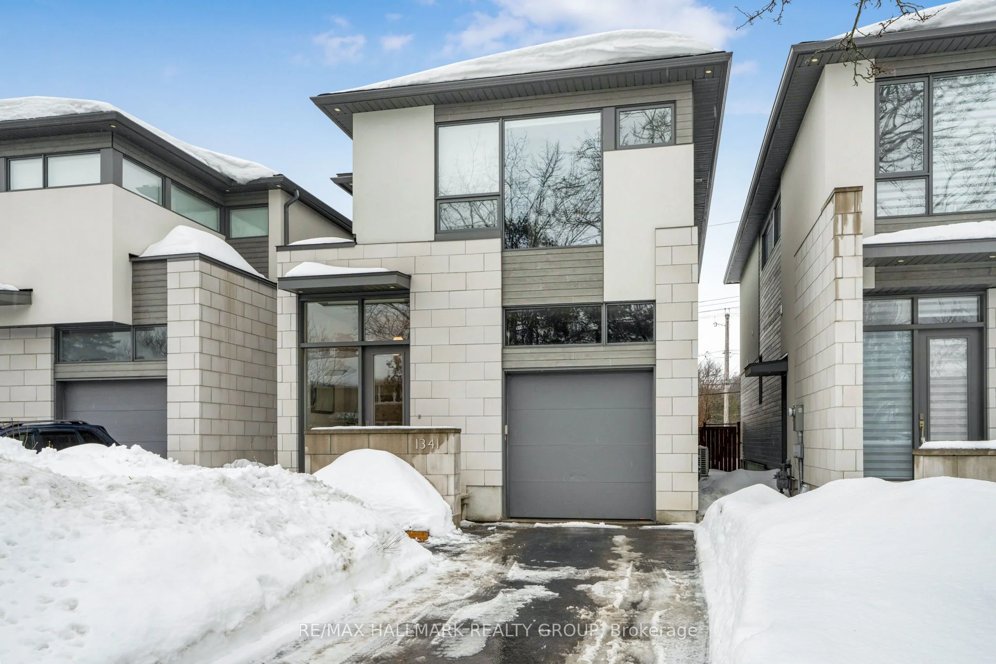 Detached in Mooneys Bay - Carleton Heights and Area