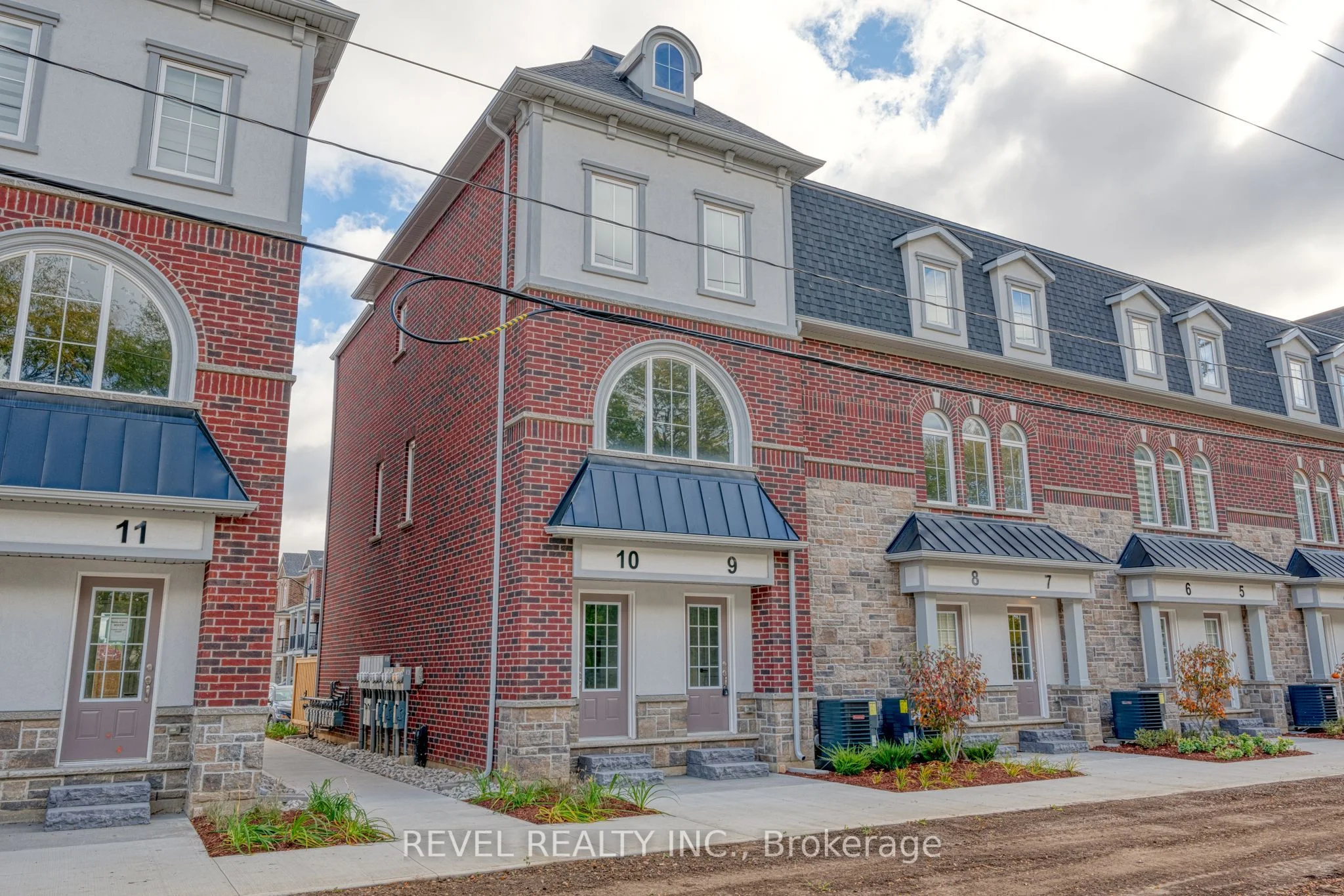 677 Park Road N 9, Brantford, On N3r 0a2