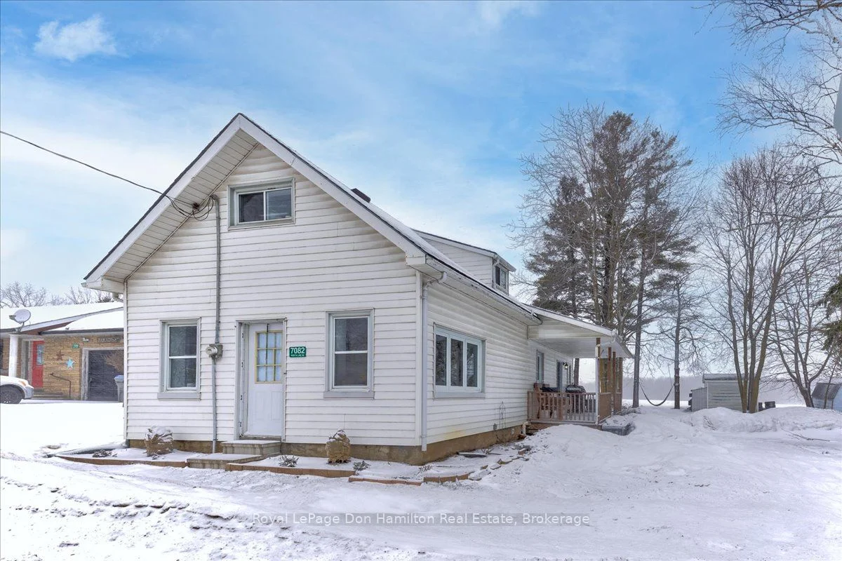 Detached in North Perth