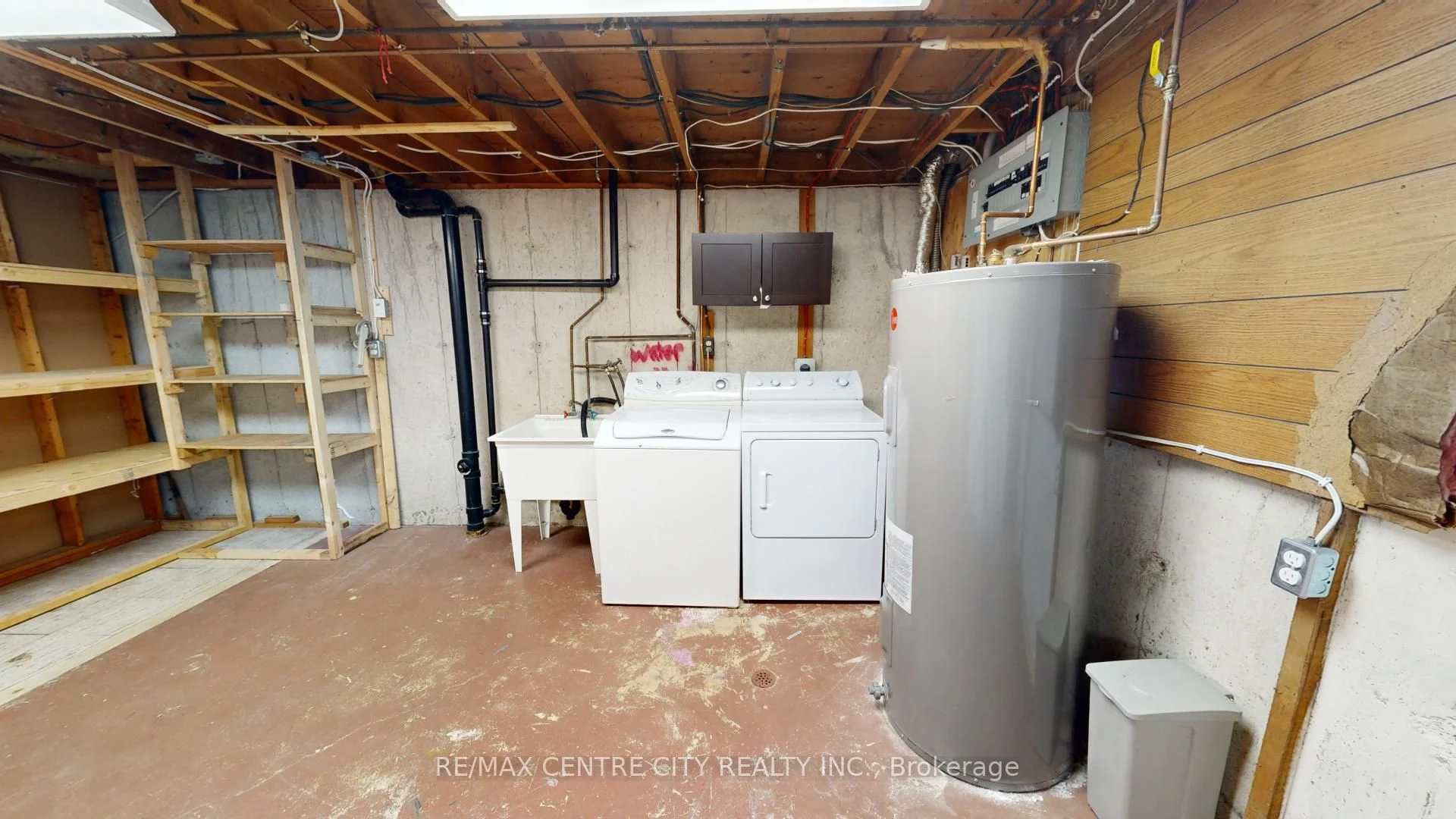 81B Wellesley Crescent, London East, ON N5V 1J6