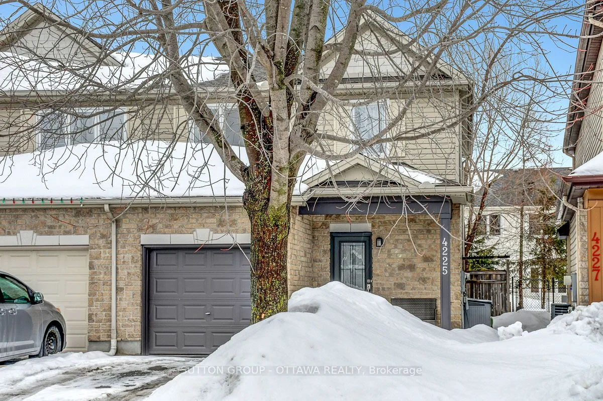 Semi-Detached in Blossom Park - Airport and Area