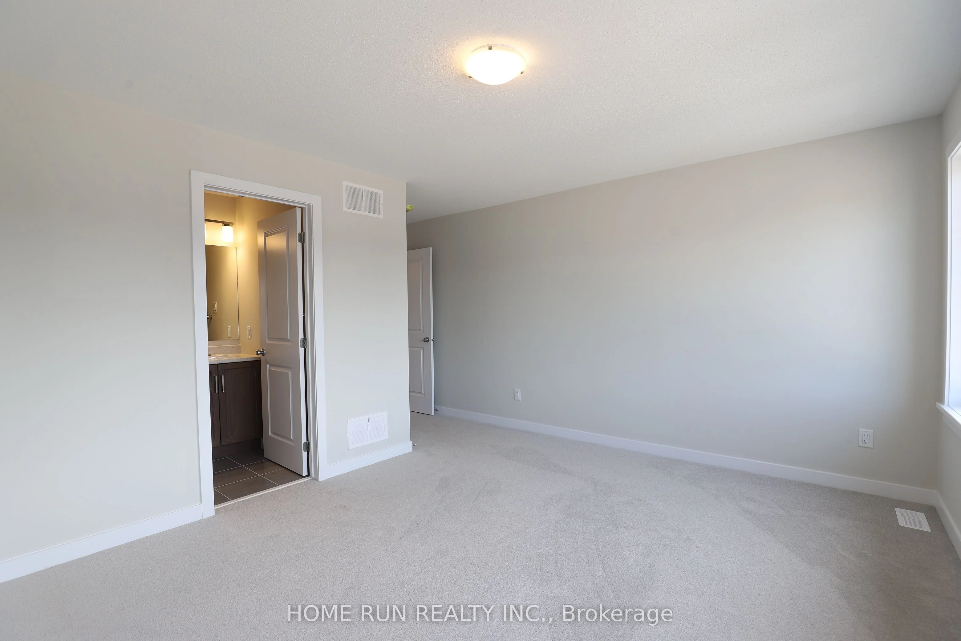 703 Painted Sky Way, Stittsville - Munster - Richmond, ON K2S 1B6