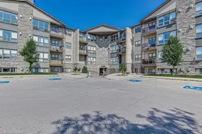 Condo Apartment in London North