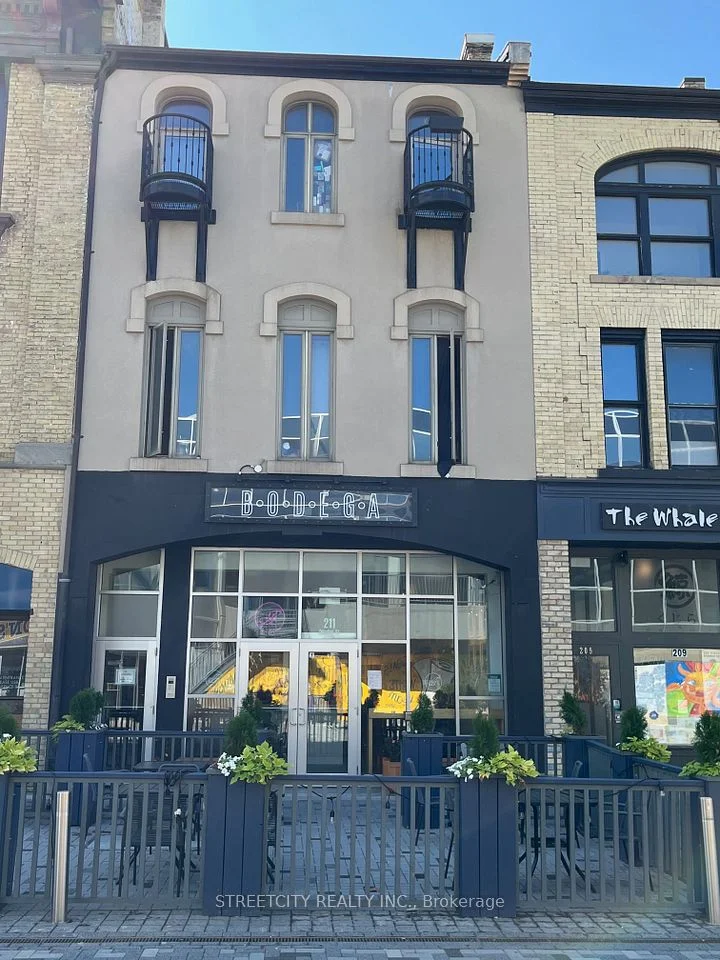 211 DUNDAS Street, London East, ON N6A 1G4