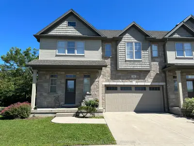 Condo Townhouse in Saugeen Shores