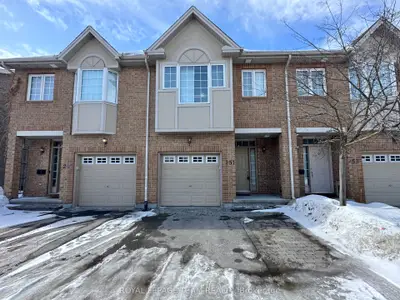 251 Freedom Private Place, Alta Vista And Area, On K1g 6w1