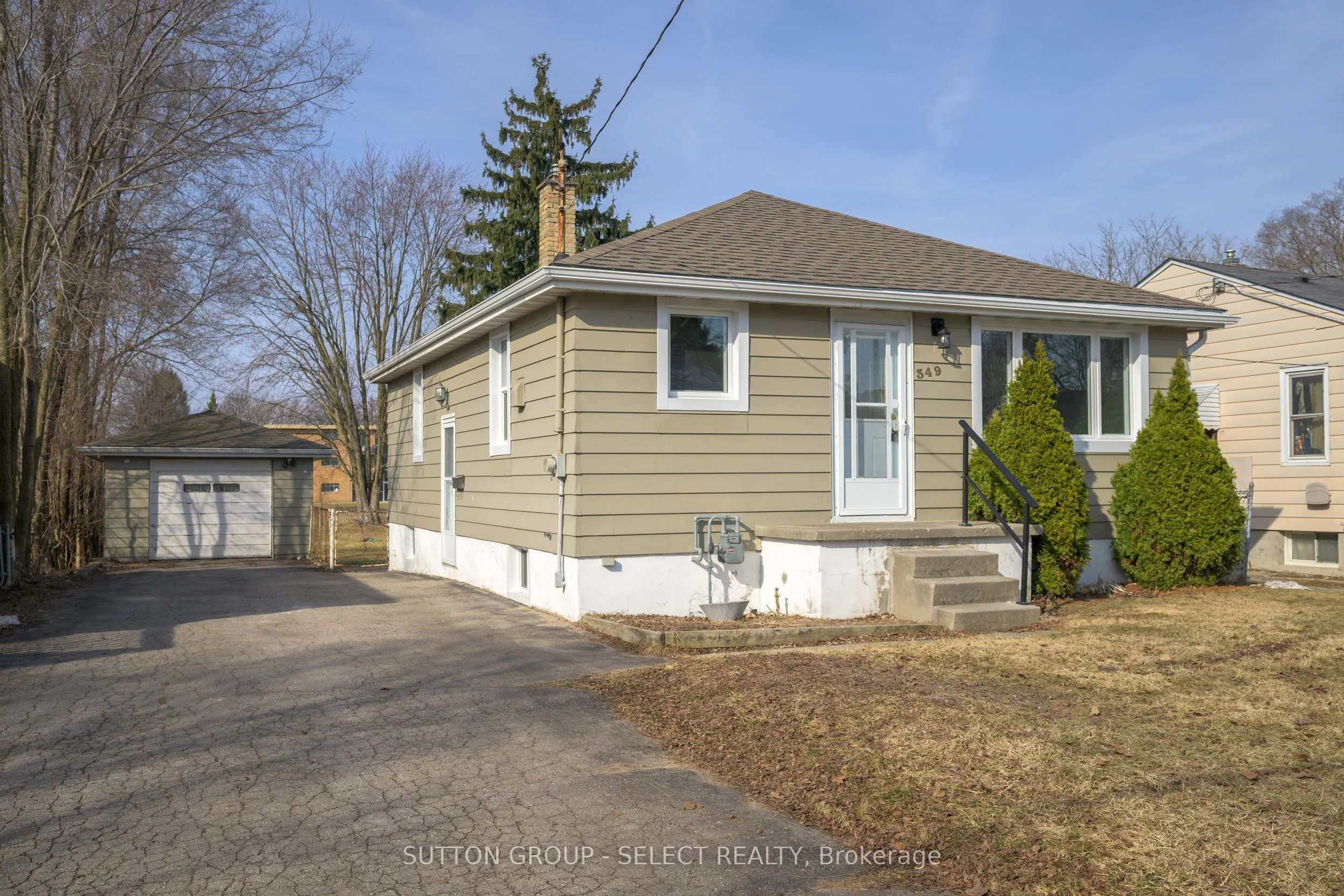 349 Avondale Road, London East, On N5w 5b4