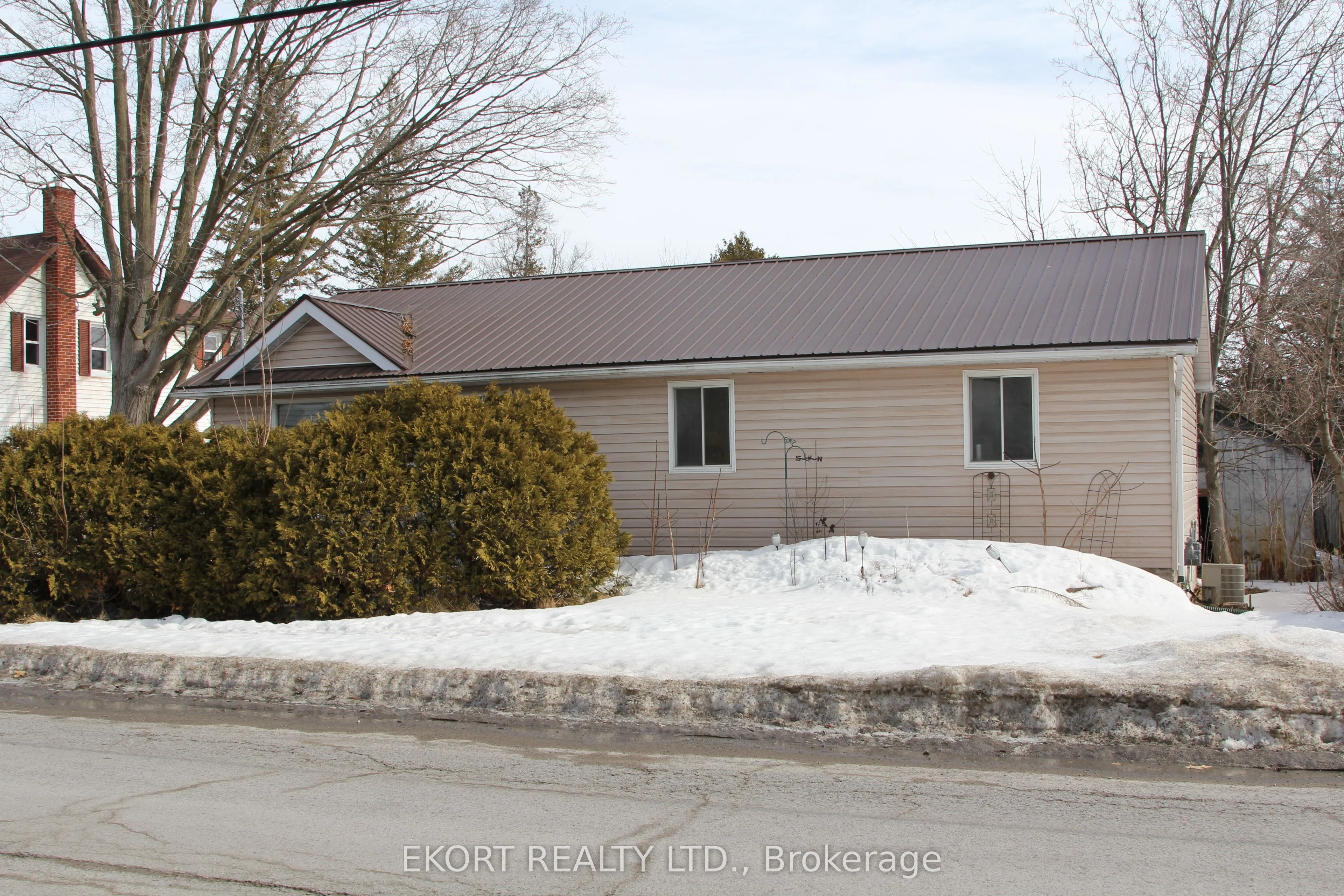 Detached in Quinte West