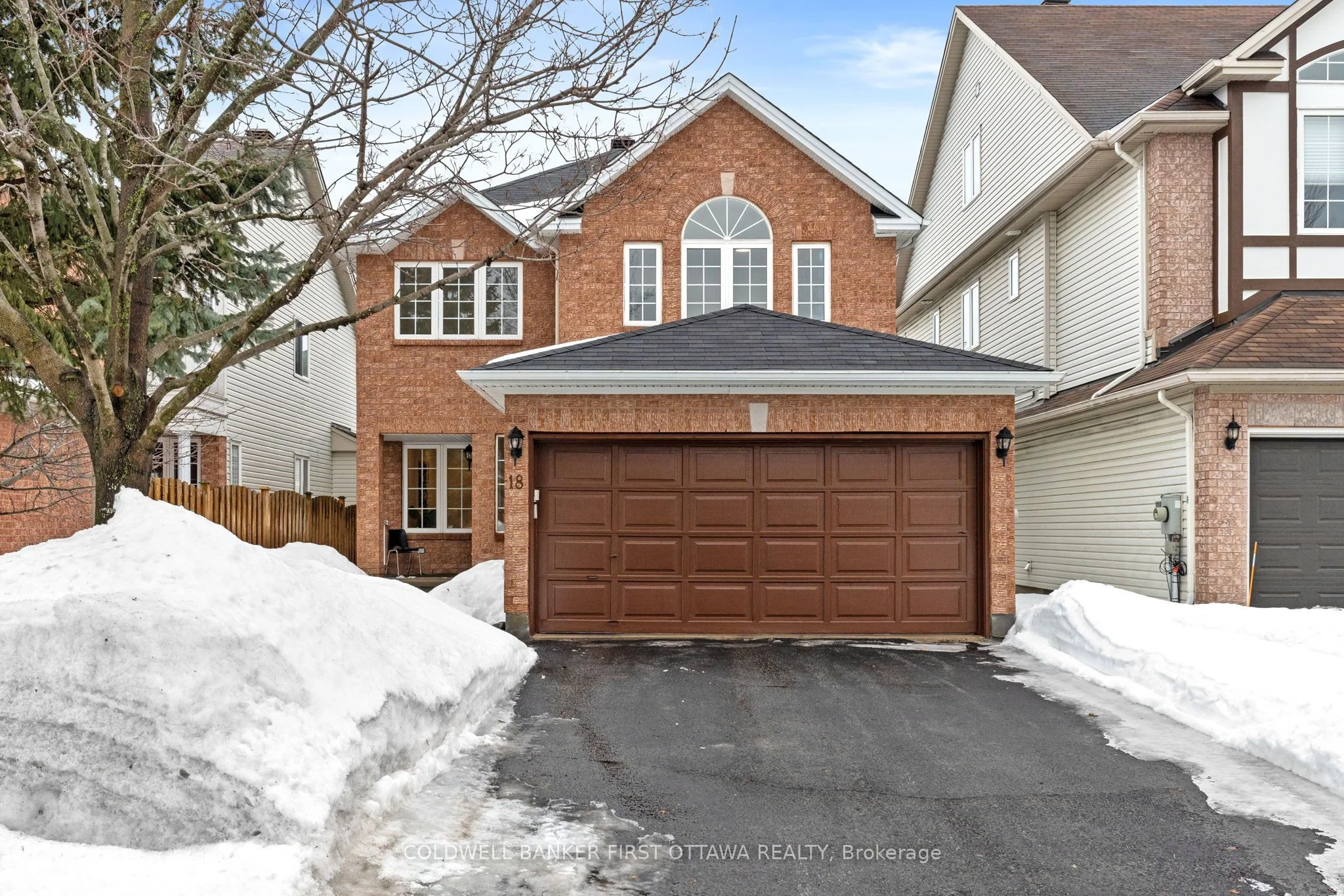 Detached in Carlington - Central Park