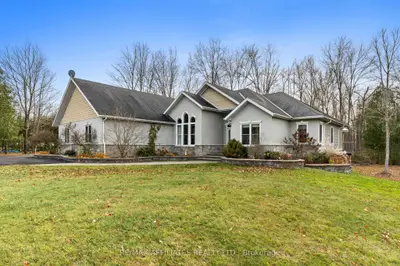11 Basswood Crescent, Rideau Lakes, On K7a 5b8