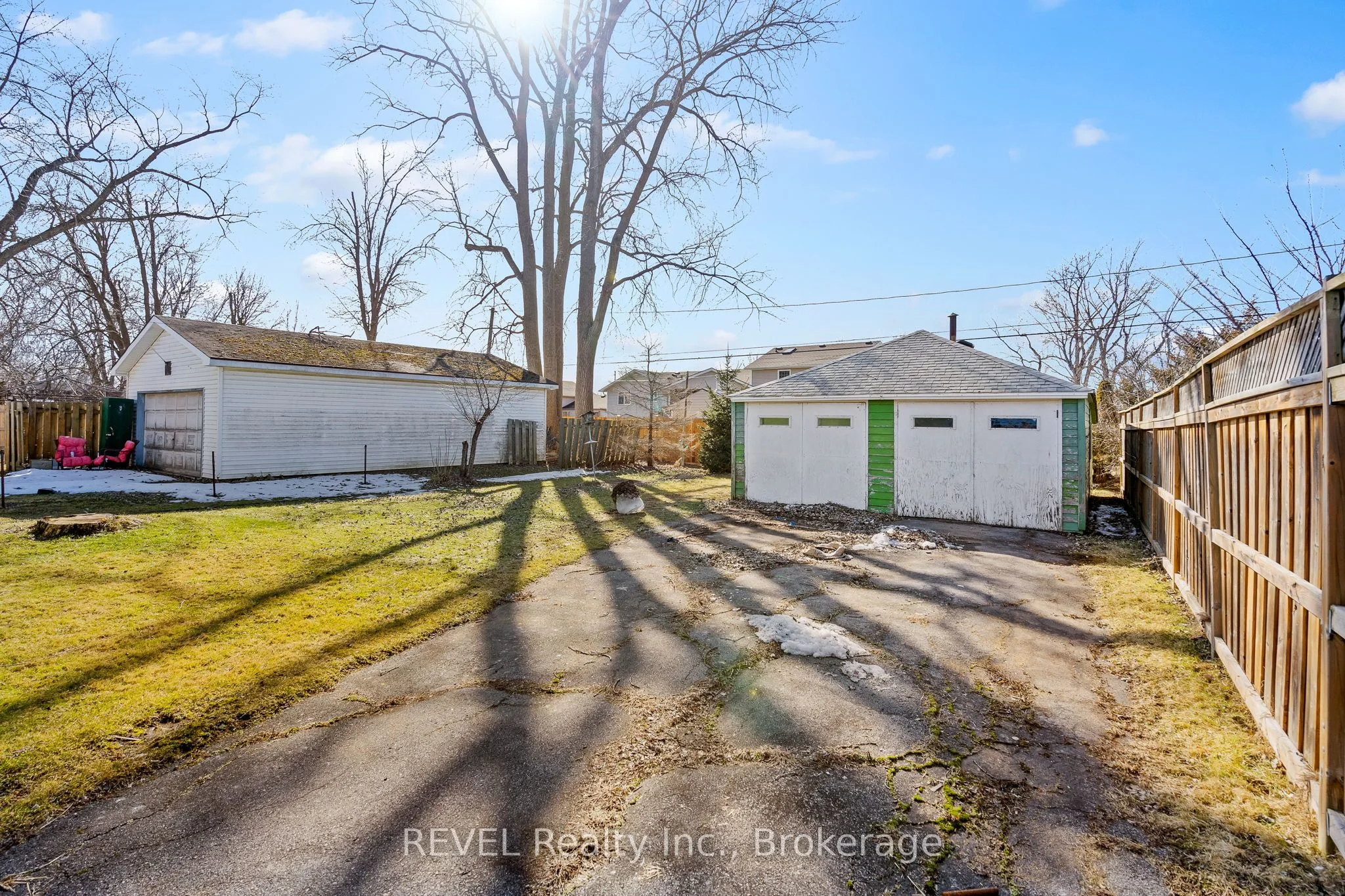 447 Crescent Road, Fort Erie, ON L2A 4P6
