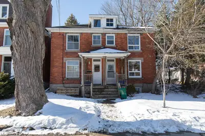 Duplex in Kingston