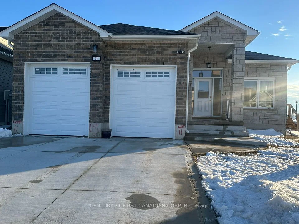 31 Brooklawn Drive, Lambton Shores, On N0m 1t0