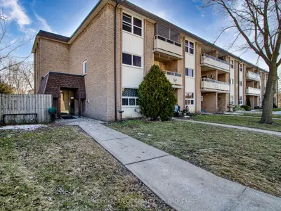 Condo Apartment in St. Catharines
