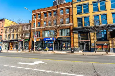 Condo Apartment in Hamilton