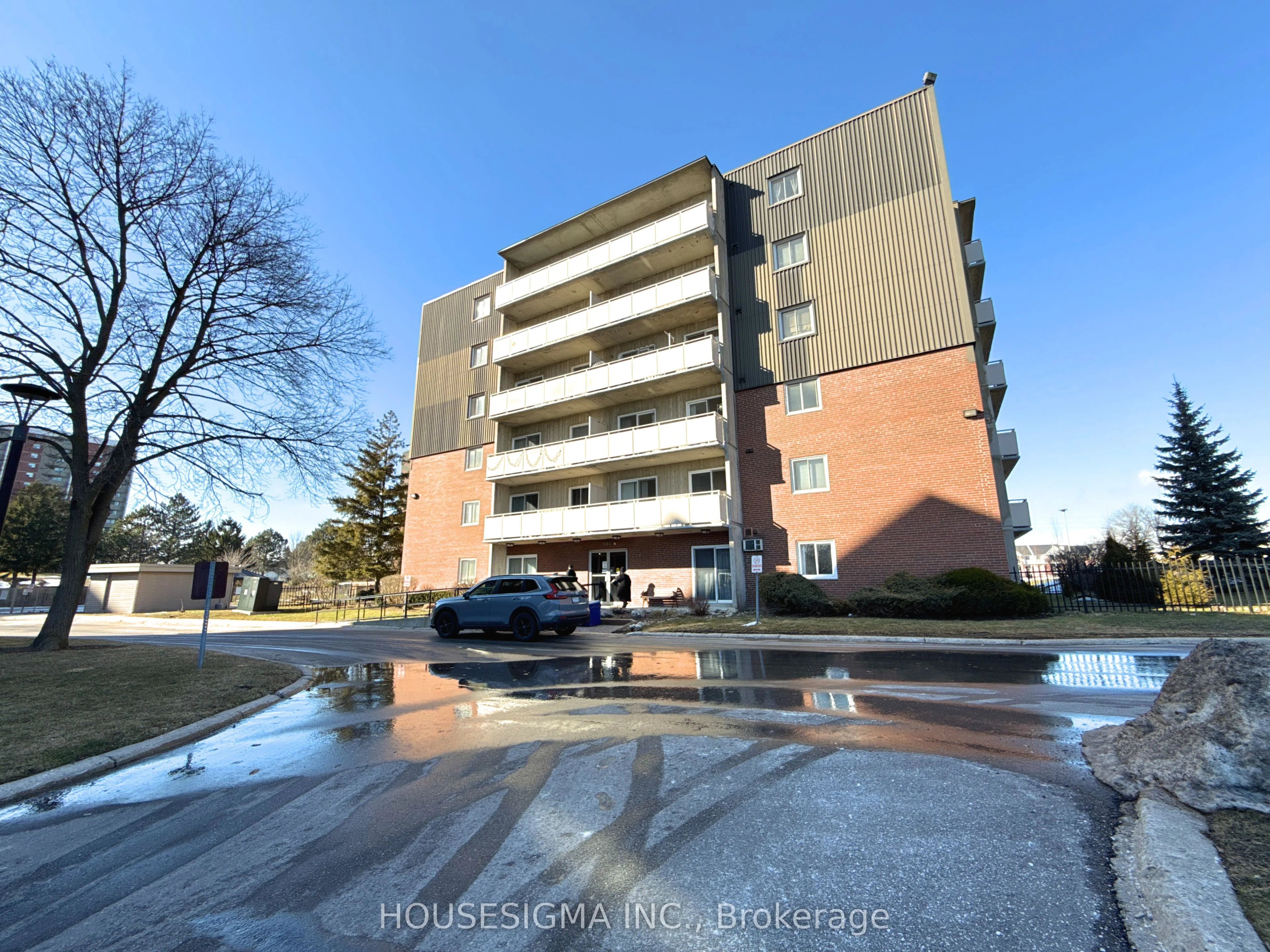1104 Jalna Boulevard 401, London South, ON N6E 2S6