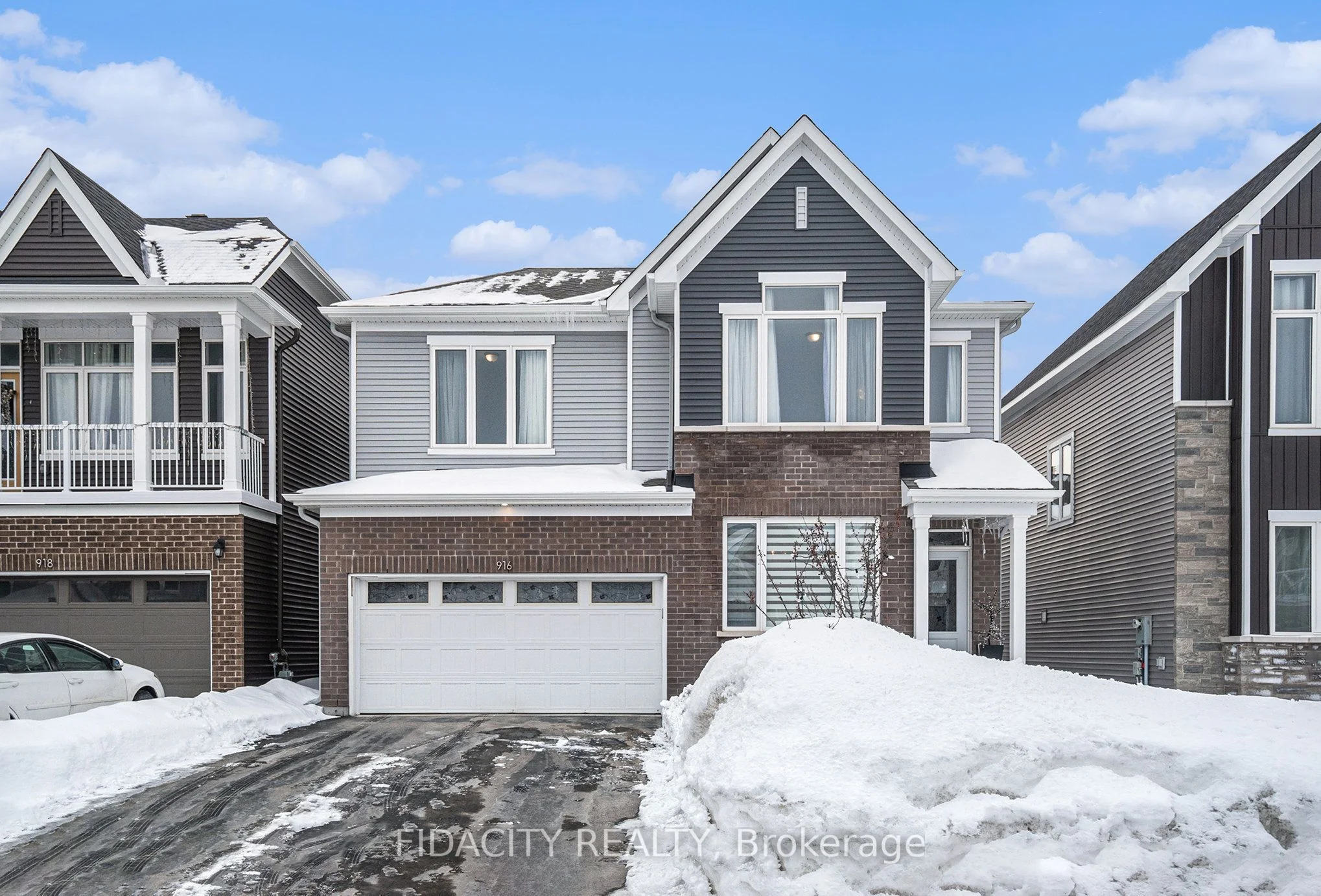 916 Lesage Way, Orleans - Convent Glen And Area, On K1w 0m8