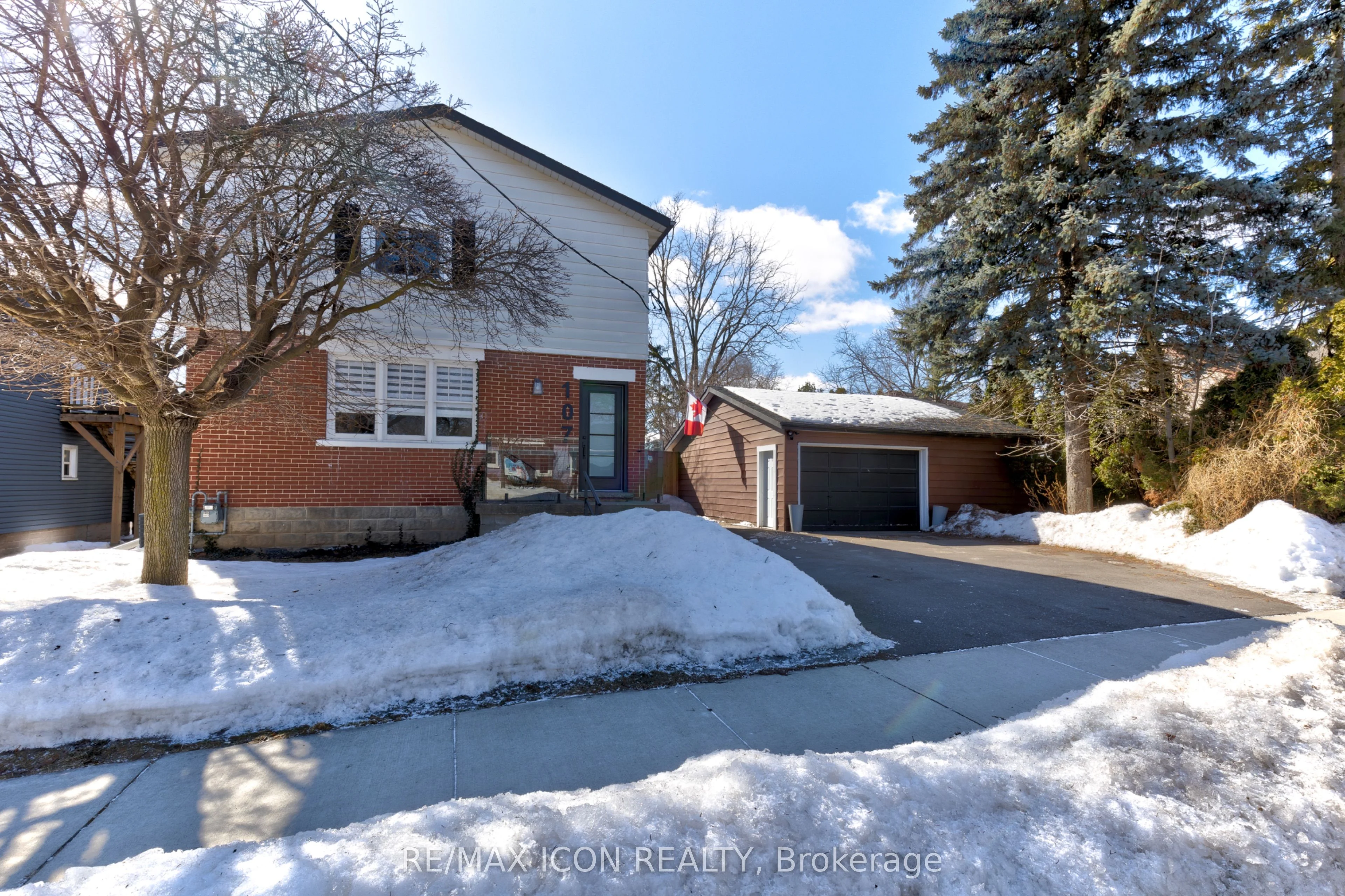 Detached in Cambridge