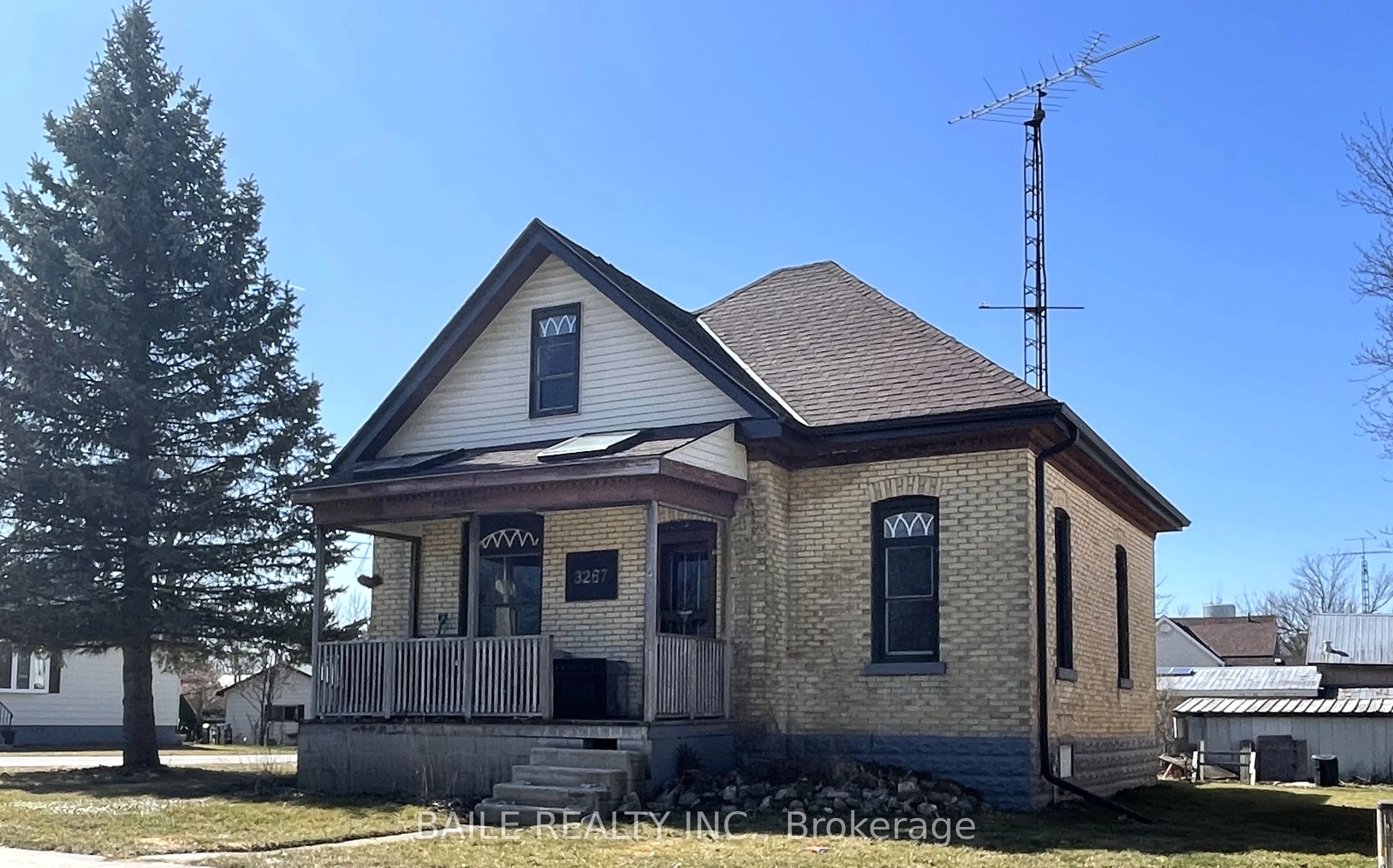 3267 River Street, Brooke-alvinston, On N0n 1a0