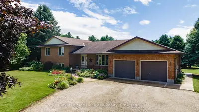 Detached in West Perth