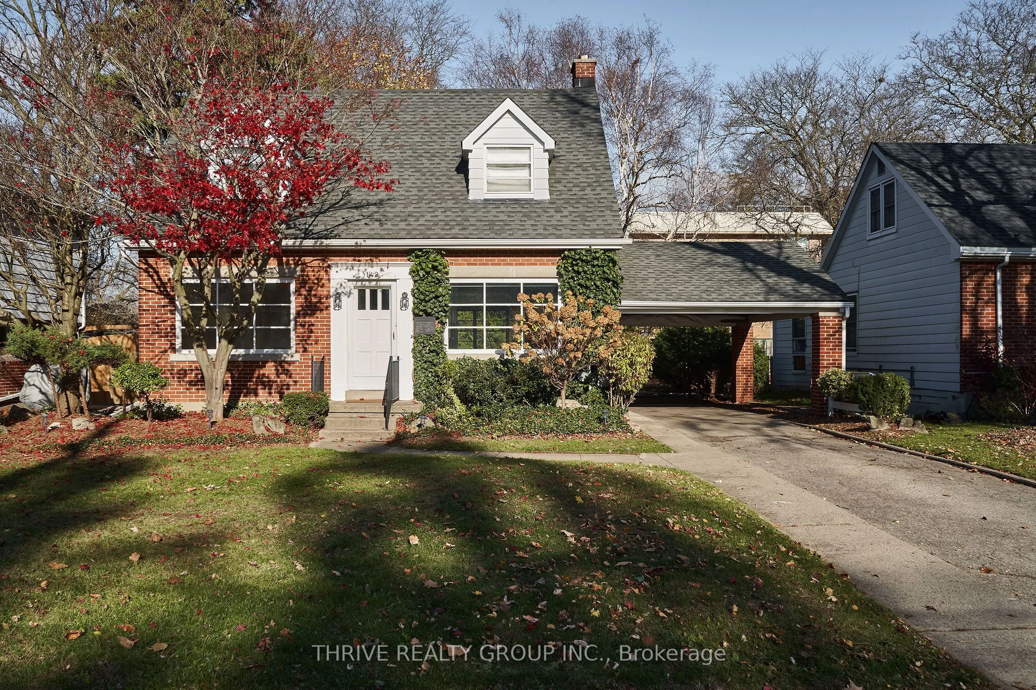 142 Elliott Street, Cambridge, On N1r 2k3