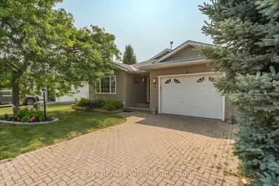 89 Sandbanks Court, Prince Edward County, On K0k 3l0