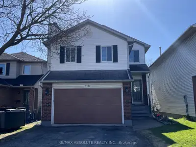 Detached in Orleans - Convent Glen and Area