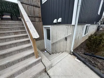 Semi-Detached in Niagara Falls