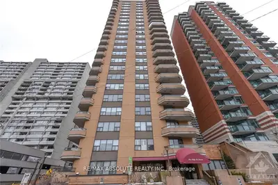 556 Laurier Avenue W 1707, Ottawa Centre, On K1r 7x2