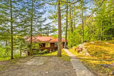 Detached in Minden Hills