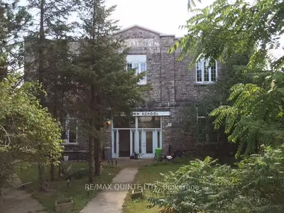 Fourplex in Belleville