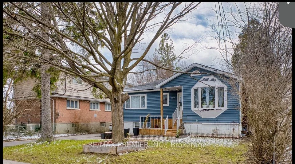 298 Elmwood Street, Kingston, On K7k 7e6