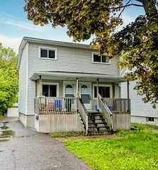 Duplex in Kingston