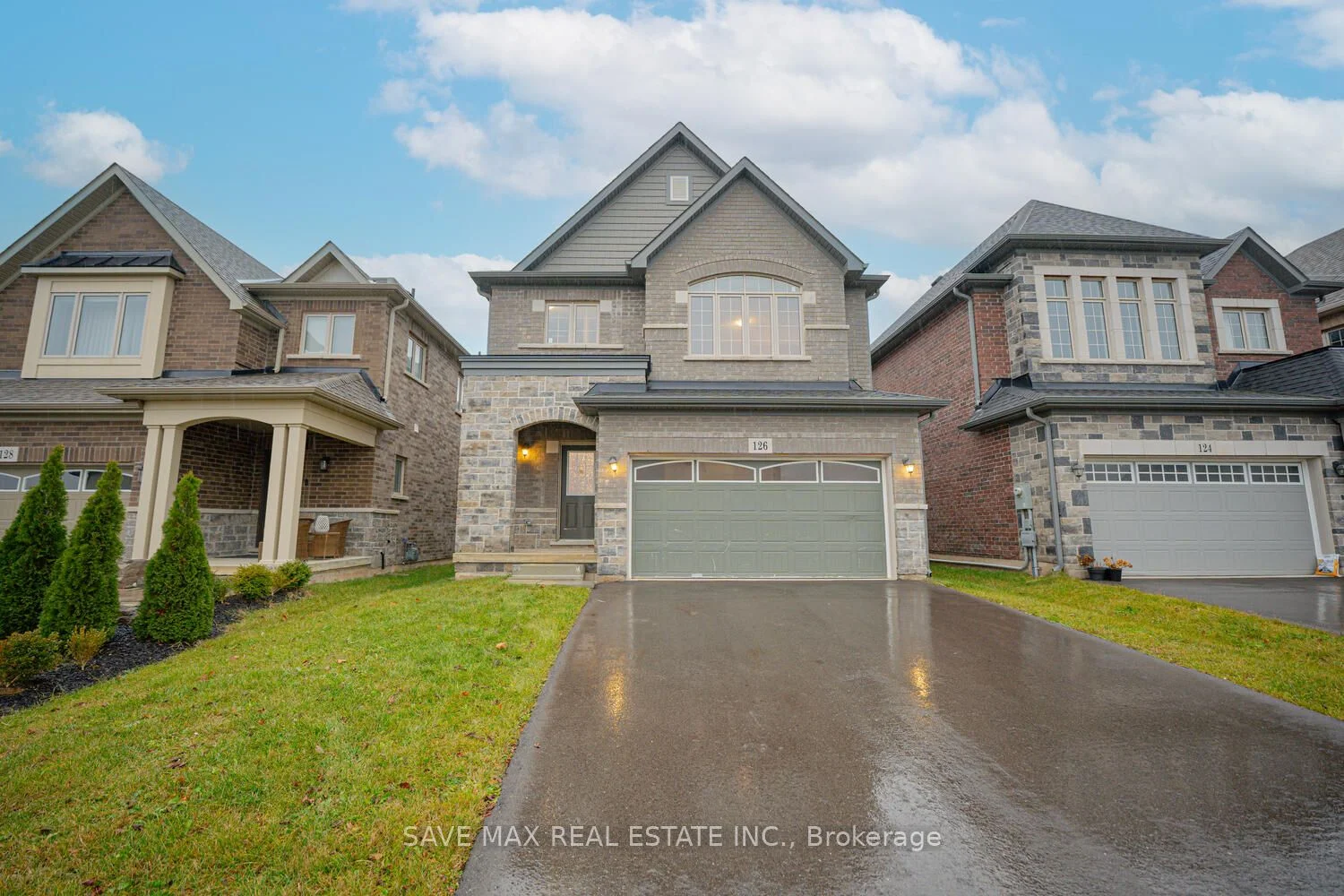 Detached in Thorold